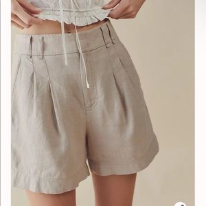 Chelsea linen shorts